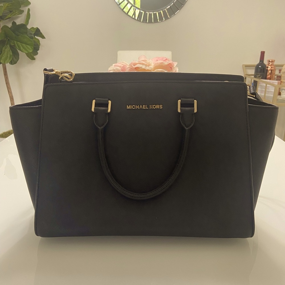 Michael Kors handbag, original, new, perfect.
